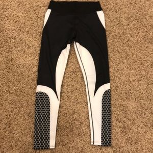 New Running Tights Black and White Size Medium